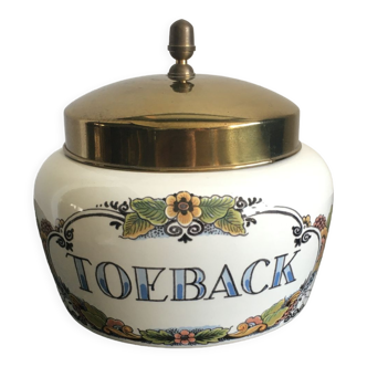 Porcelain tobacco jar from Delfts