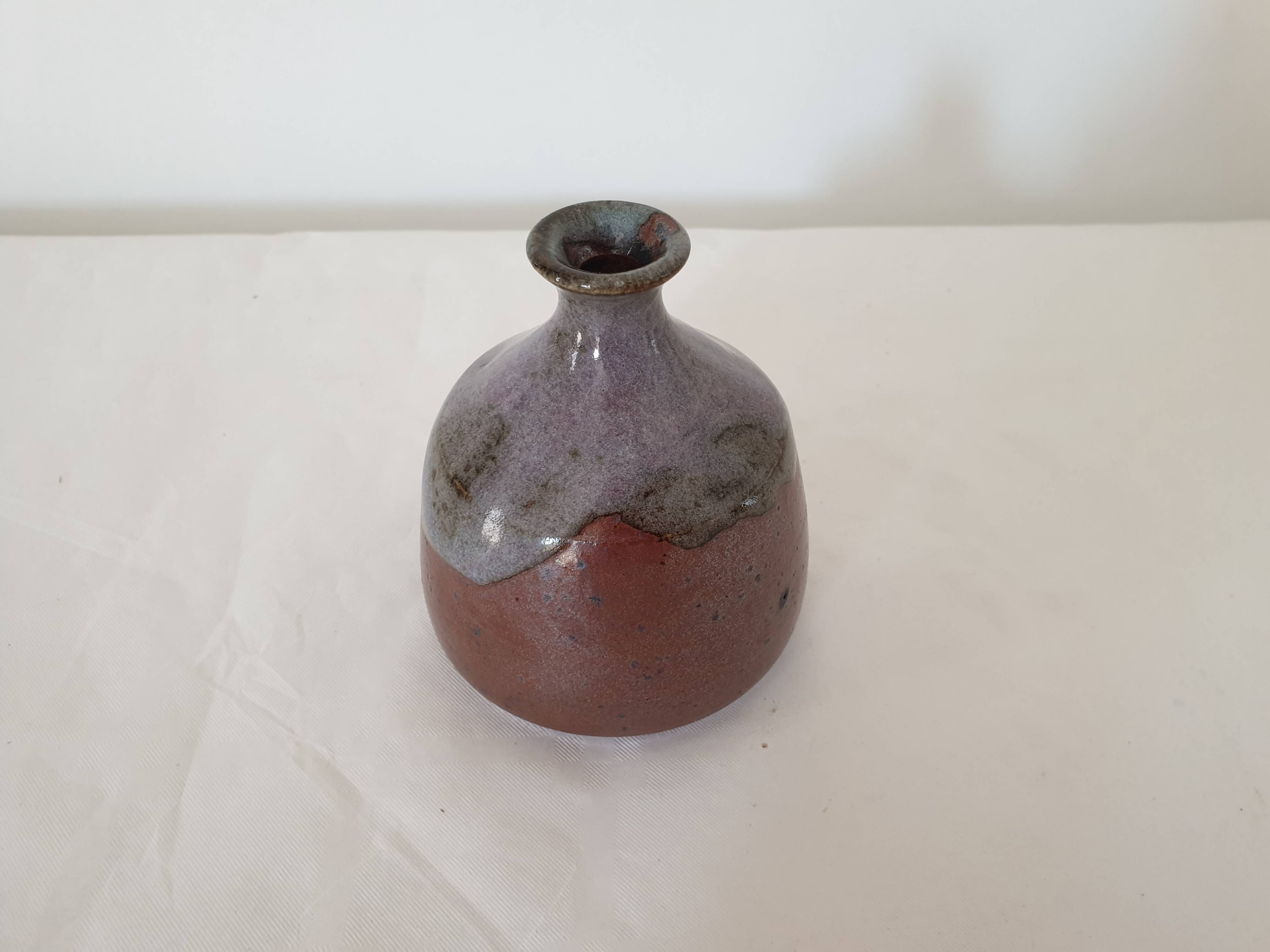 Small ceramic vase signed Montrond - Height 9.5cm