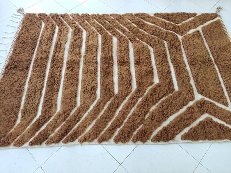 Handmade Moroccan Berber rug from the Atlas, size 200x300 cm.