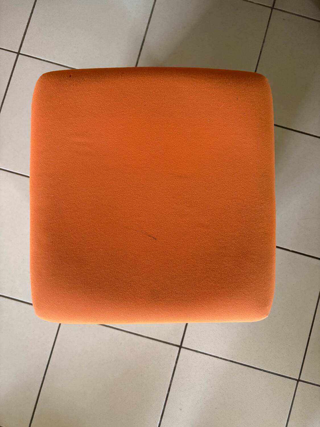 Vintage orange pouf 70's