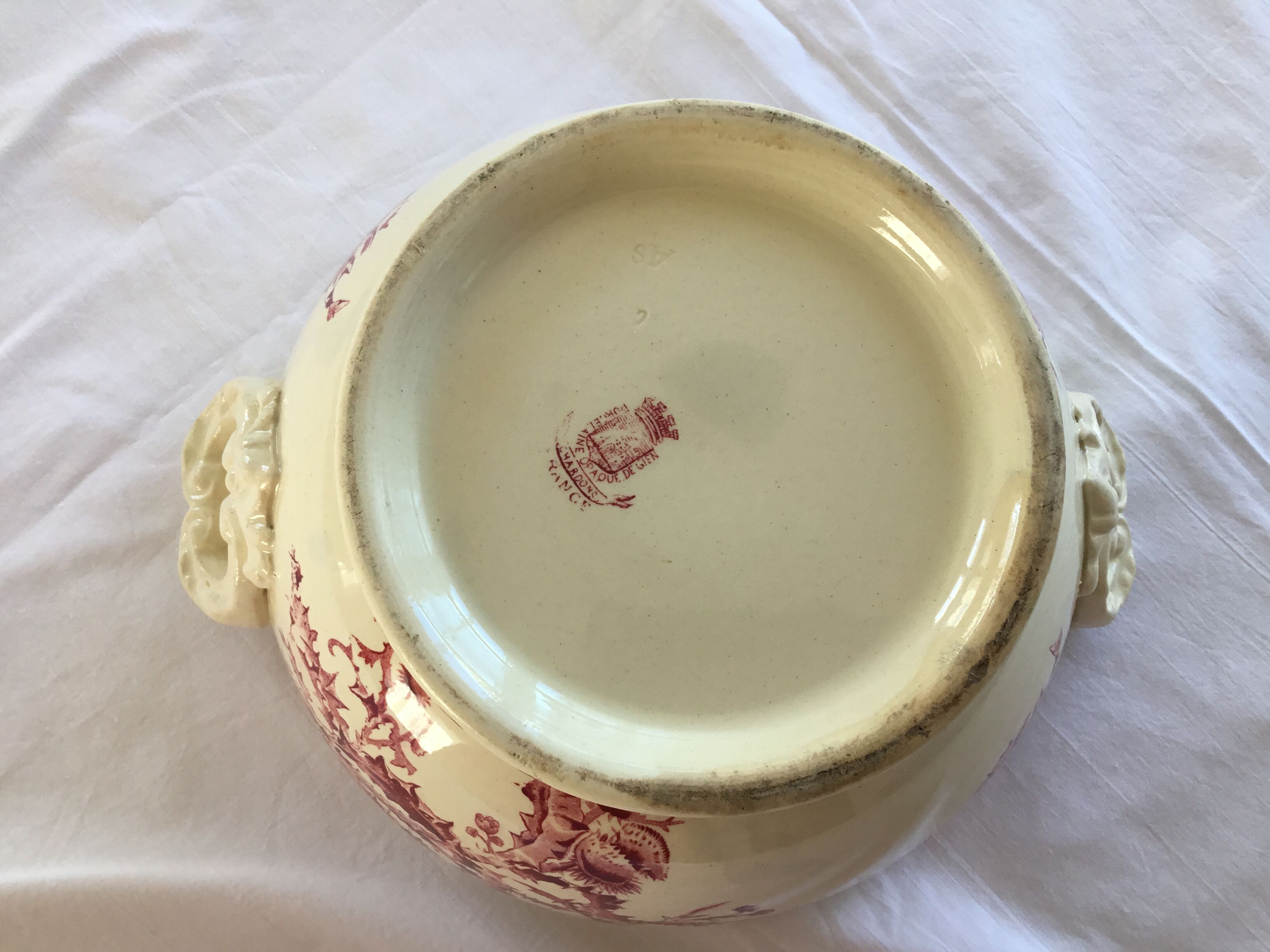 Gien's earthenware salad