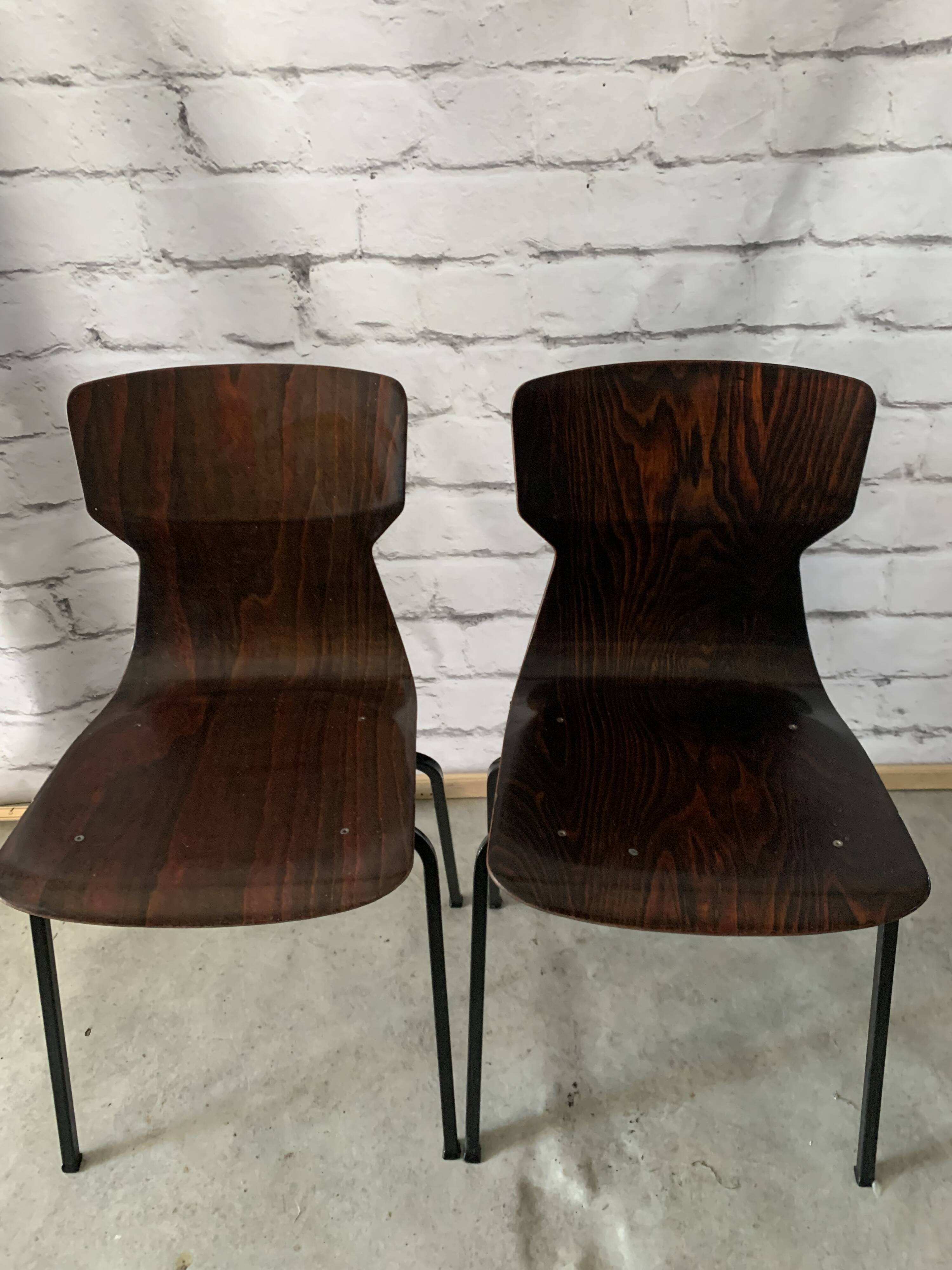 Set Of 2 Pagwood Eromes Chairs