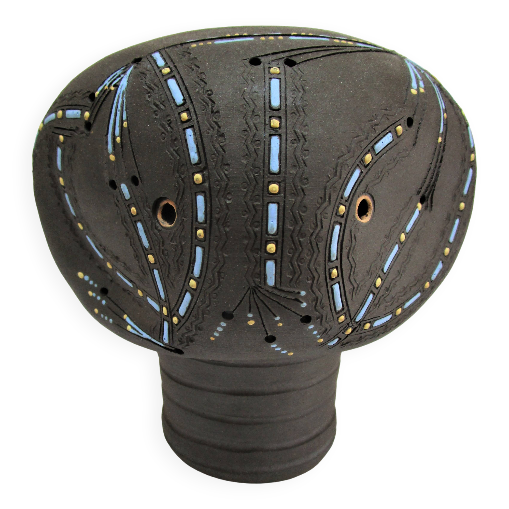 Anthropomorphic candle holder, scarified ceramic, stamped design