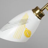Lustre à trois bras en verre, laiton et teck, style français du milieu du siècle des années 1950