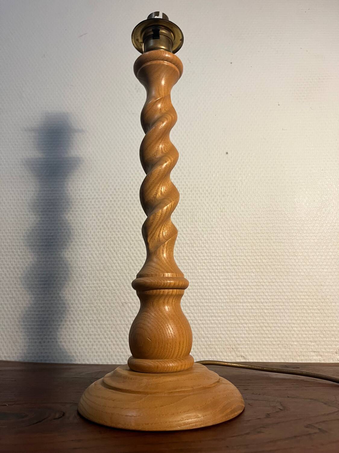 English turned wood twist lamp base from the 60s