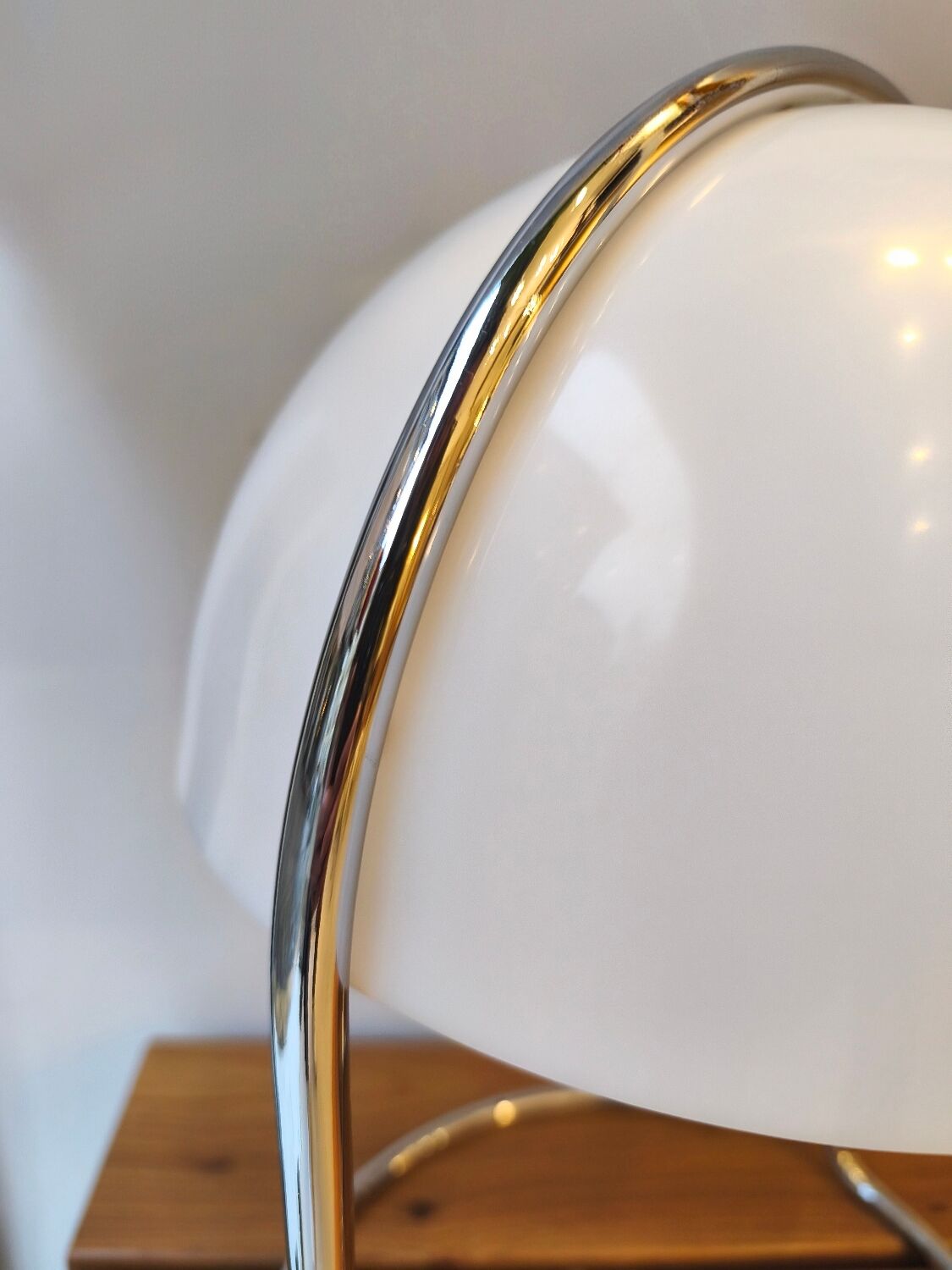 Miri lamp, design by Neal Small, Nessen edition, 1970