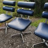 Set of 4 1970s hairdresser chairs in Space Age style.