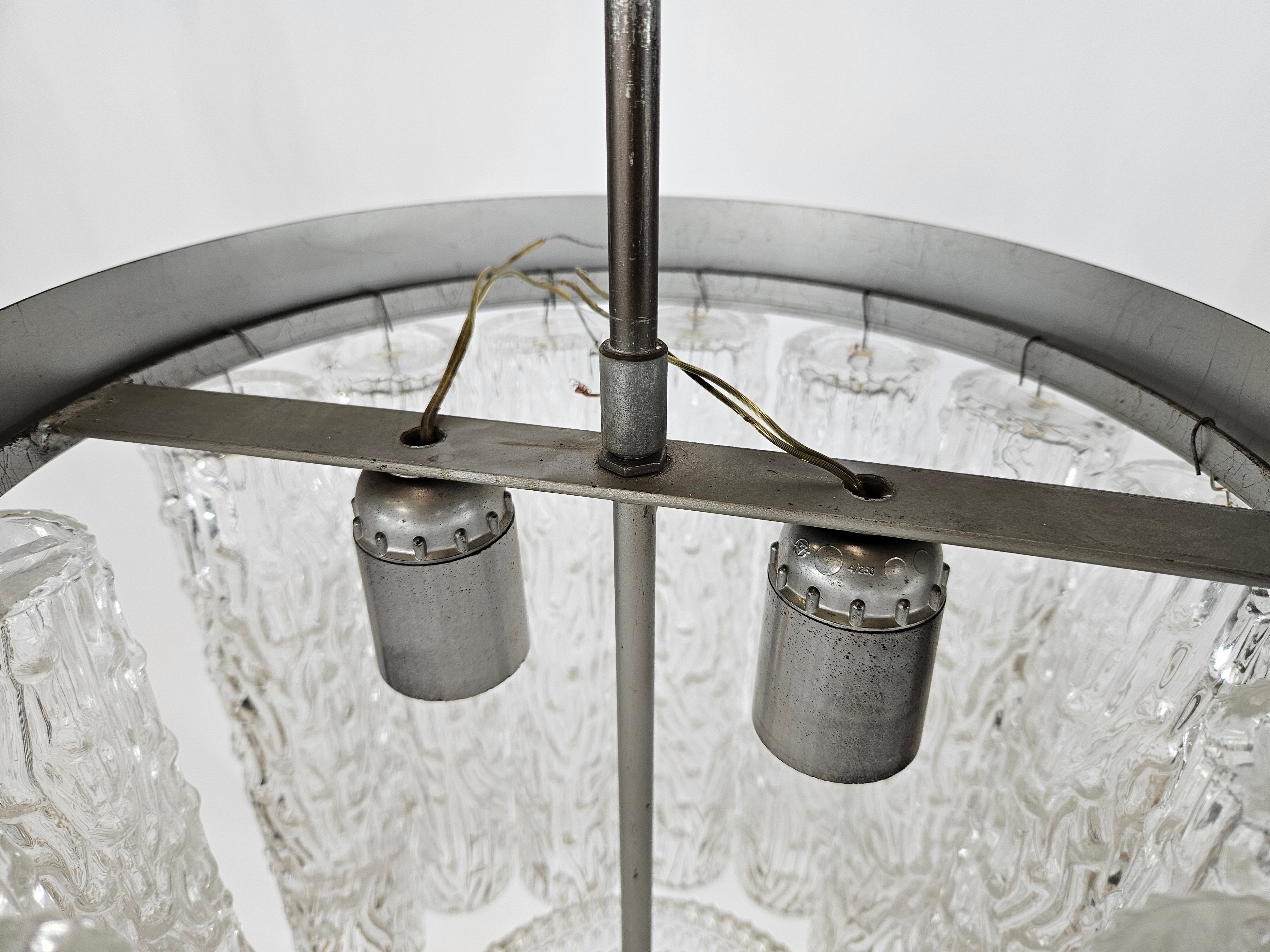 Murano glass chandelier with 14 tubular pendants