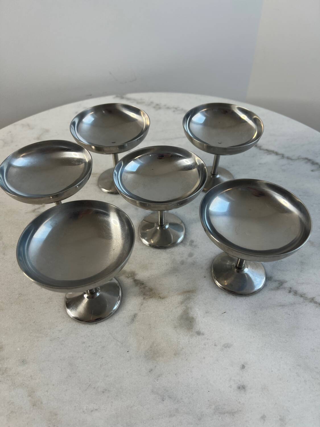 Set of 6 stainless steel cups