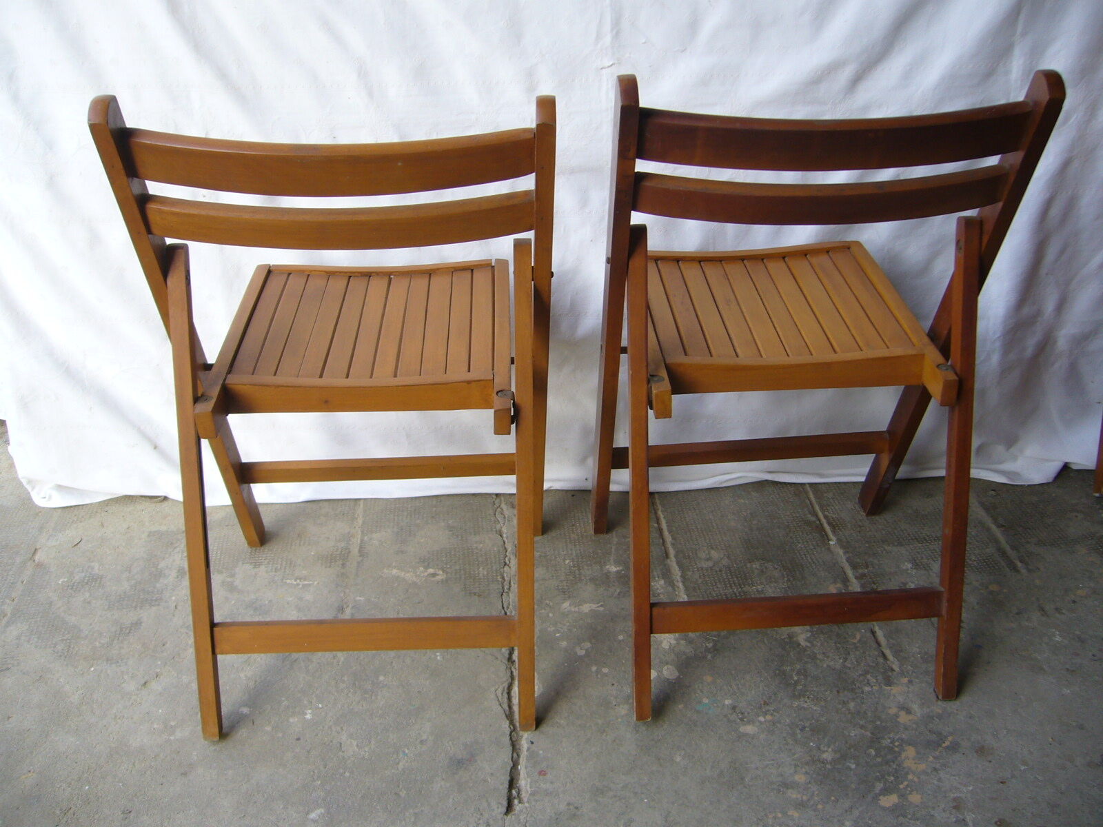 Chaises de jardin pliantes en bois verni