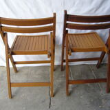 Chaises de jardin pliantes en bois verni