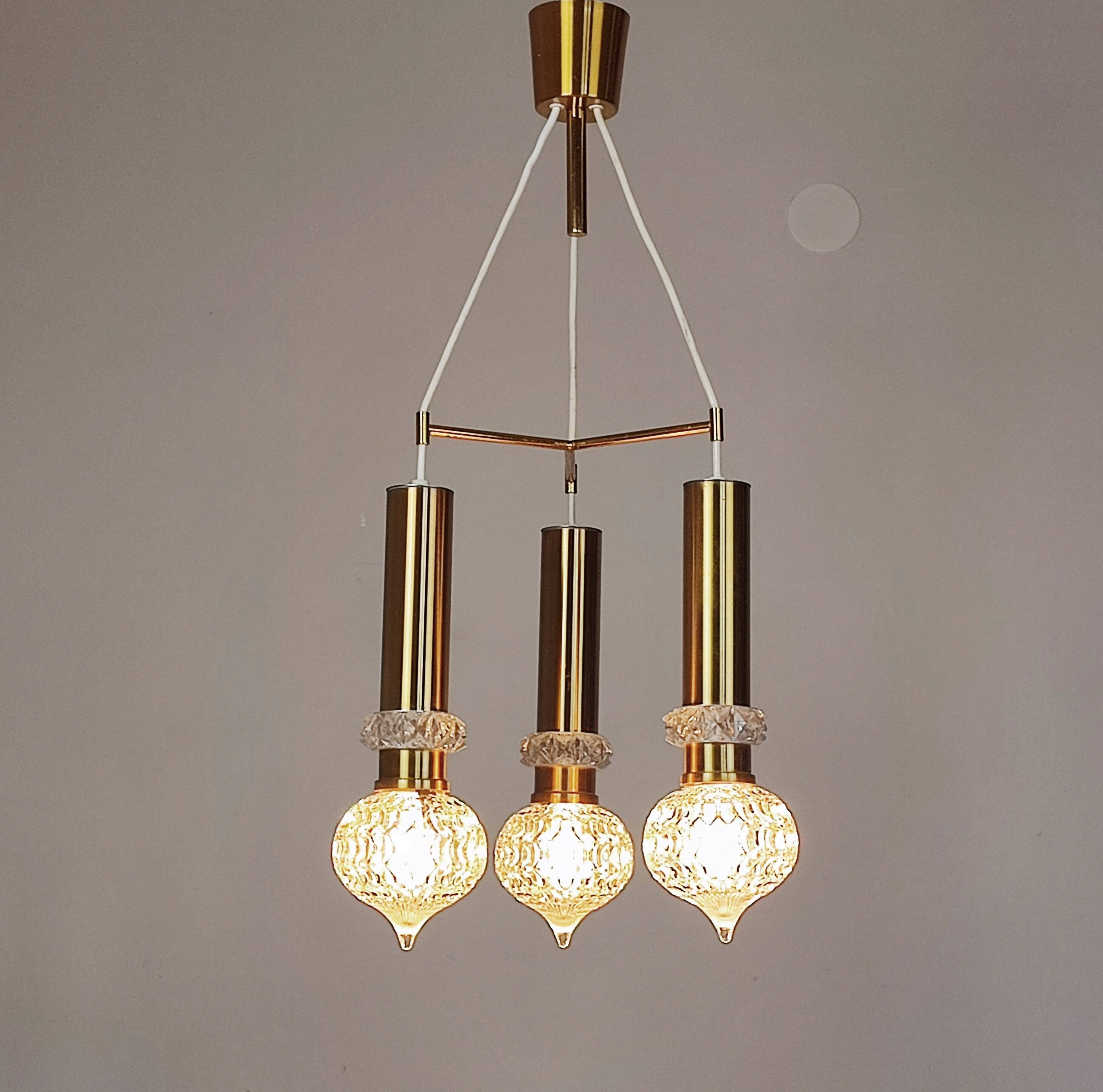 3 globe pendant chandelier