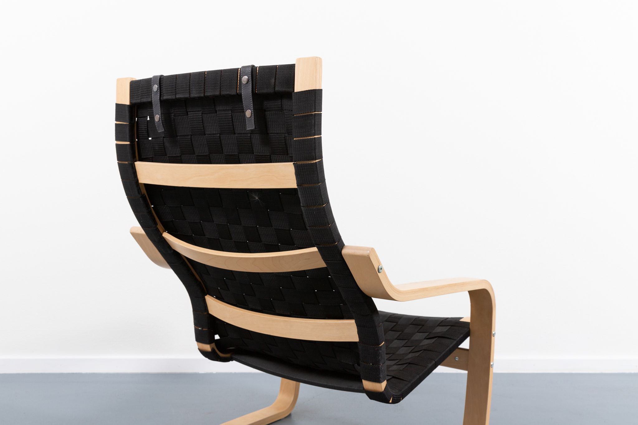 Set of 2 Scandinavian braided sun loungers