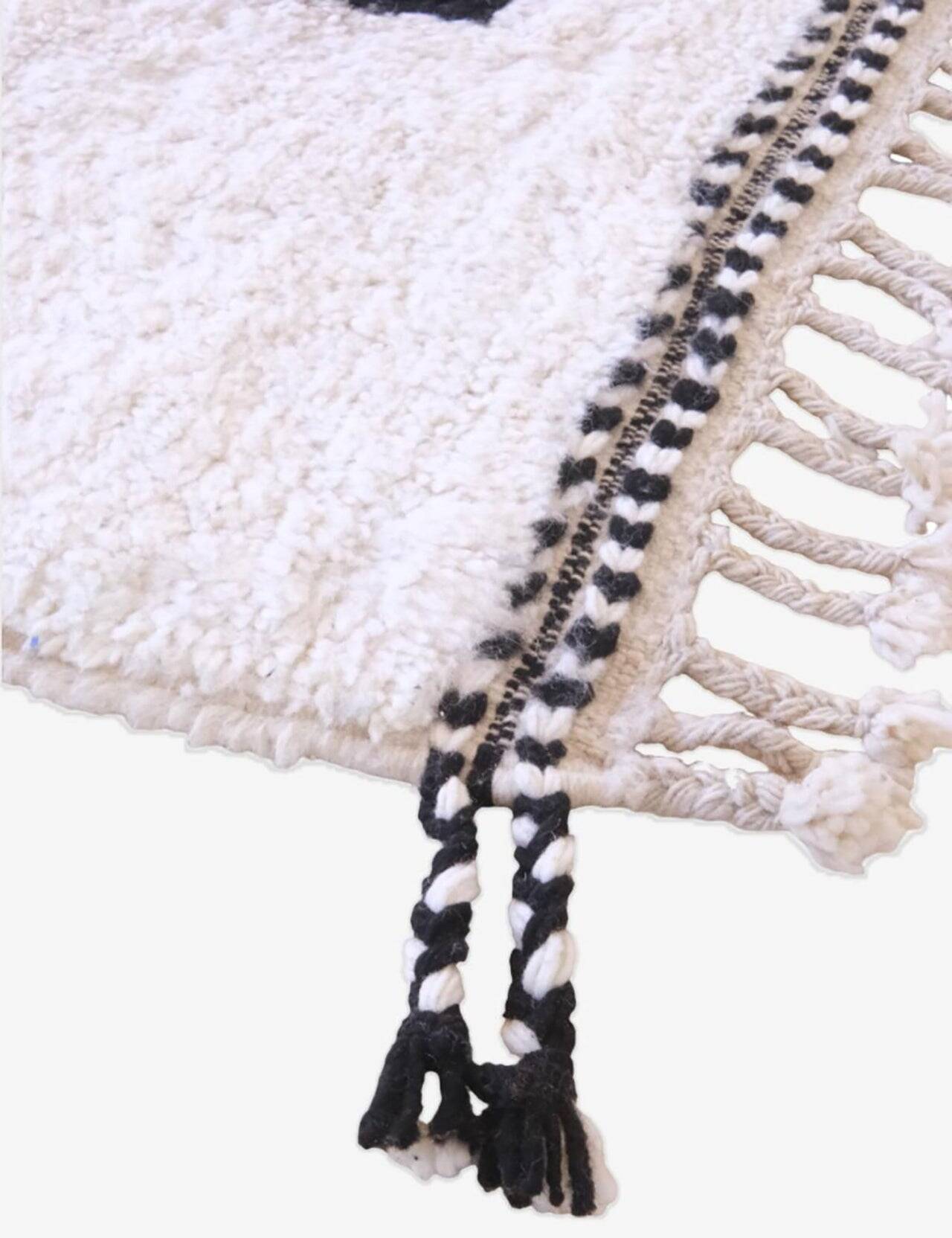 Traditional handmade Beni Ouarin rug 150 x 250 cm