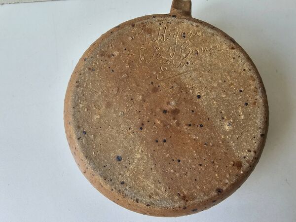 Ancienne Gourde bouteille en grès signée Jacques Migeon LA BORNE (Cher)