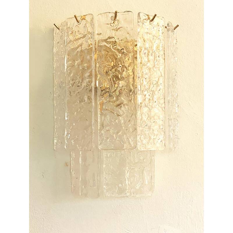 Pair of Contemporary Hammered Strips ”Listelli” Murano Glass Gold Wall Sconces by Simoeng