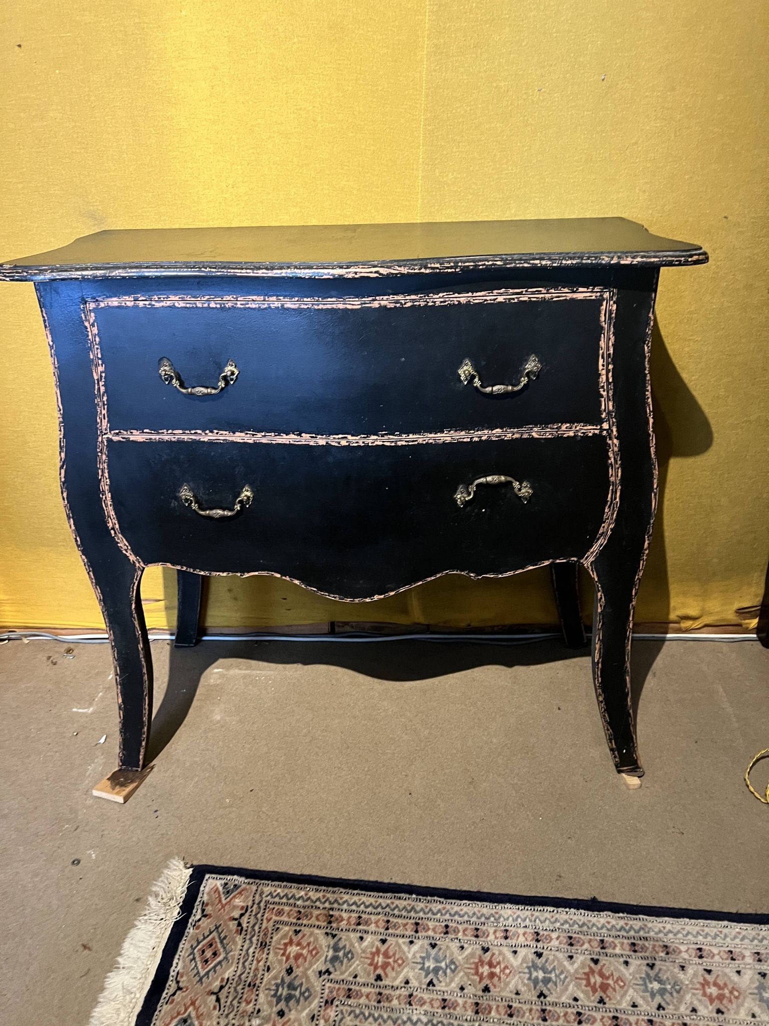 Commode de Style néo-Louis XV , laquée en noir , 2 tiroirs