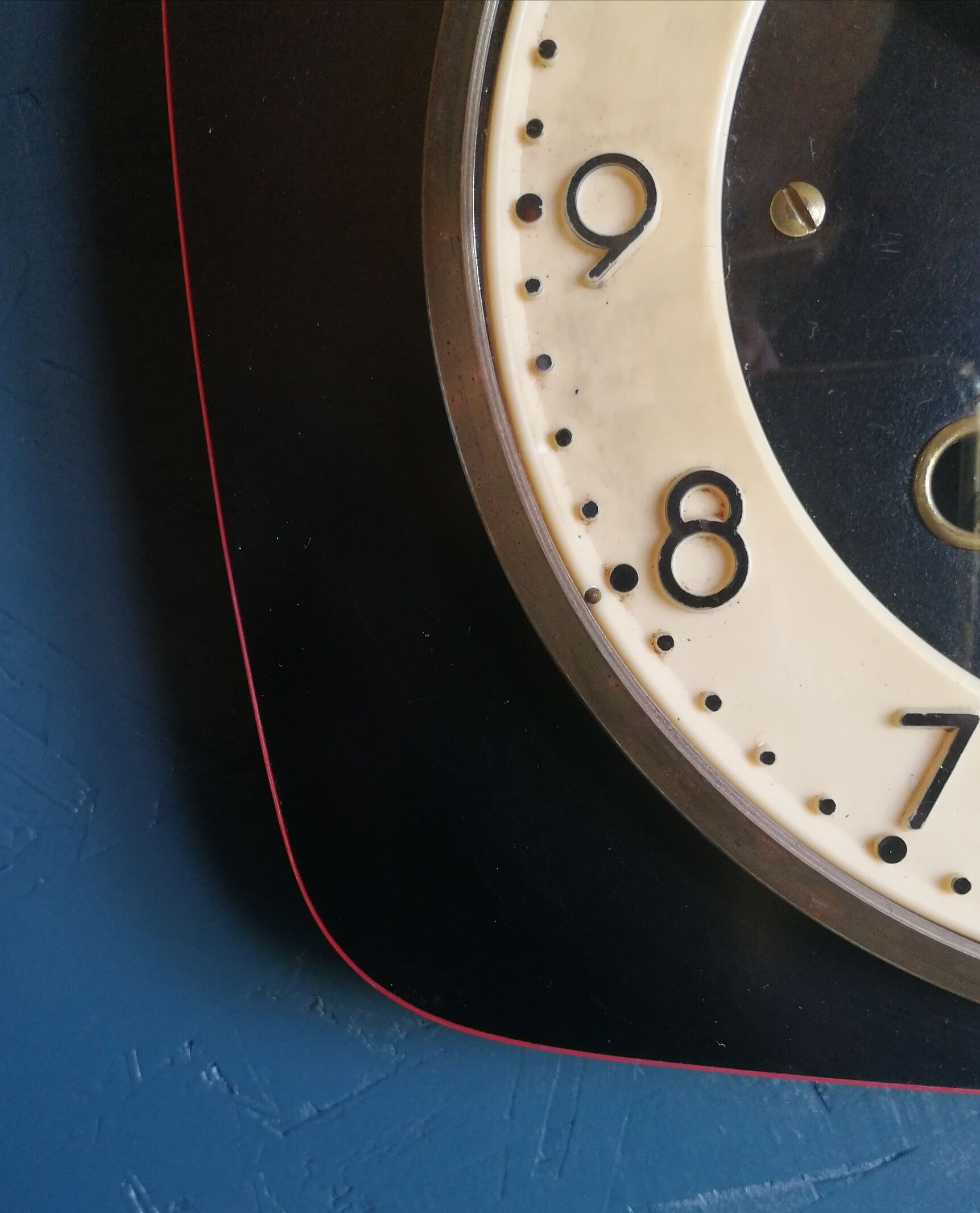 Vintage formica clock silent wall clock "black and red"