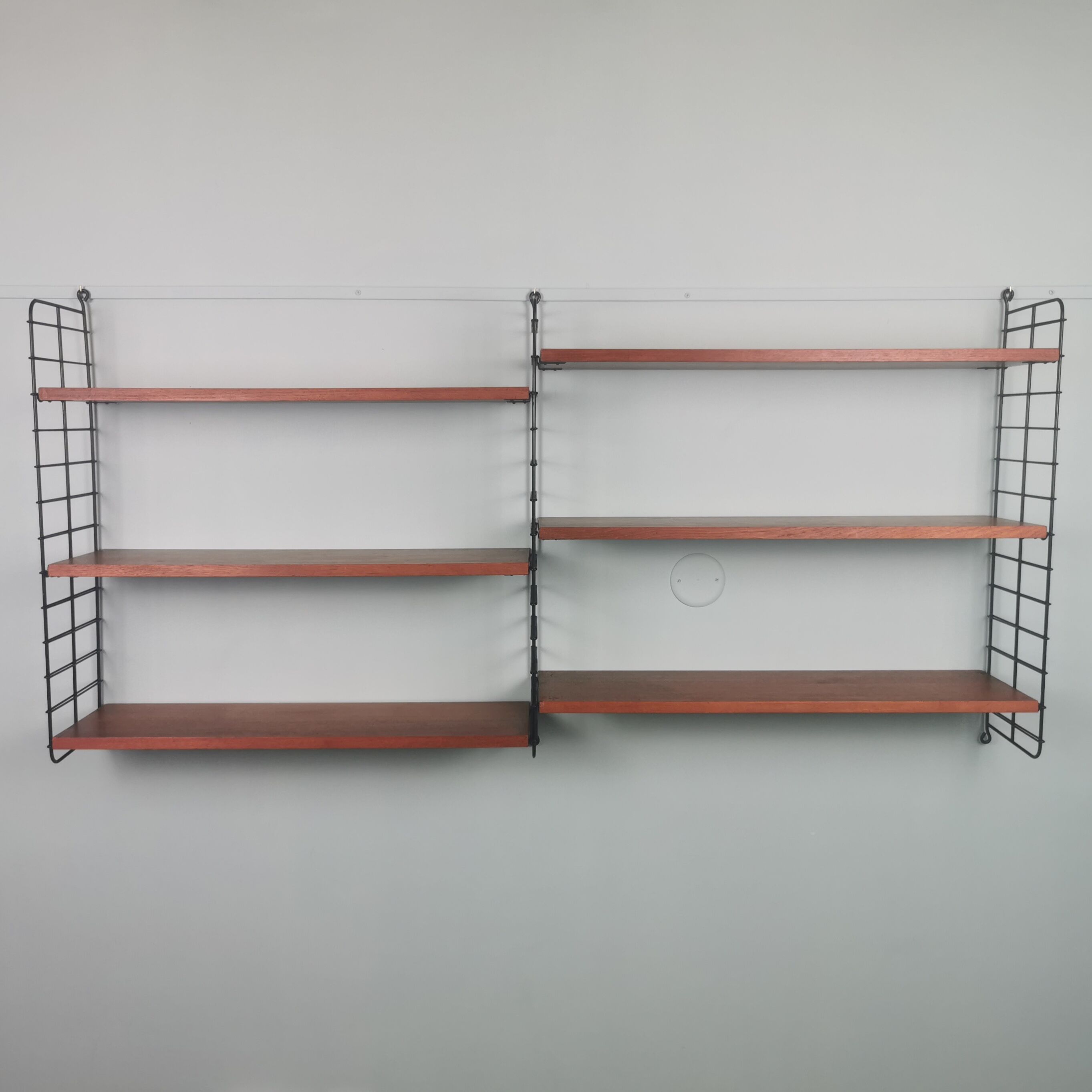 Modular shelf 60
