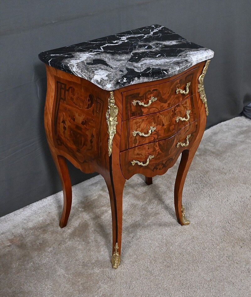 Petit meuble de salon en marqueterie, style Louis XV – Milieu XXe