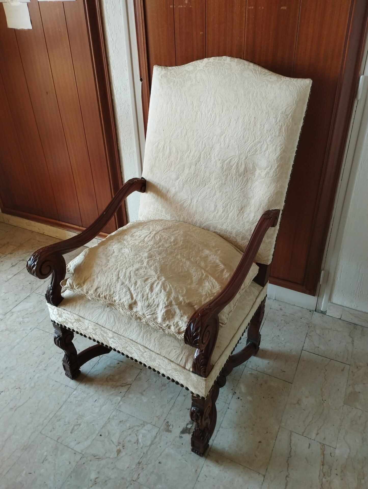 Wood and fabric armchair in Louis XIV style (or High Period style)