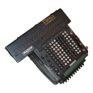 Ancienne calculatrice Madas