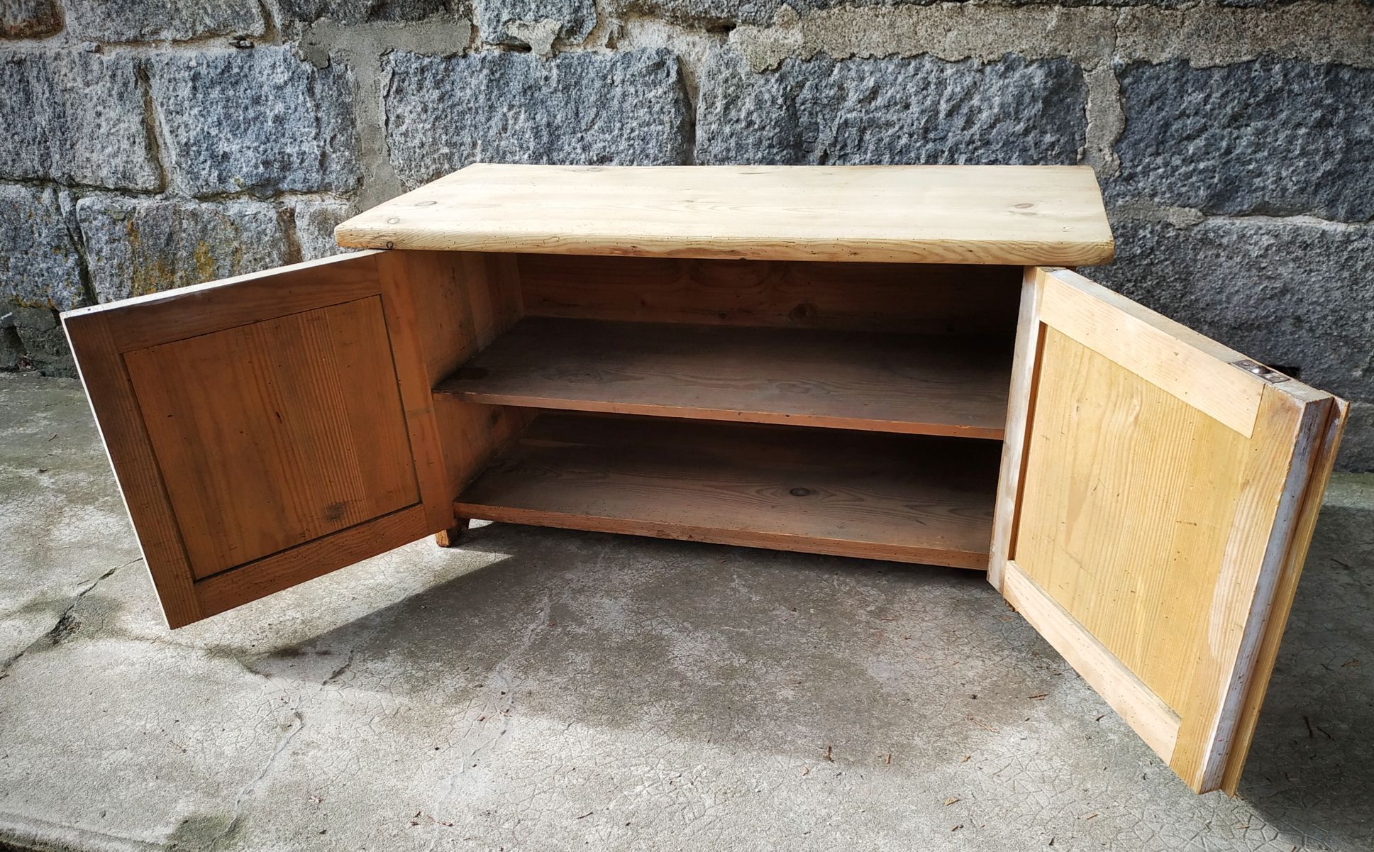 Small old tree closet