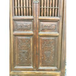 Ancient Chinese entrance furniture