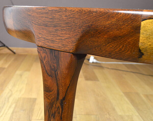 Table danoise en palissandre de rio 1960