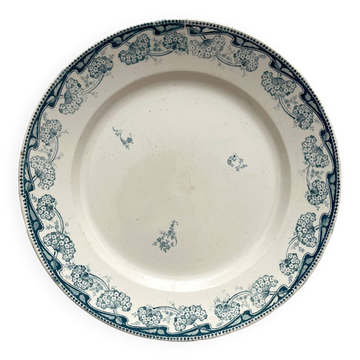 Round ironstone dish "Milan" Creil and Montereau