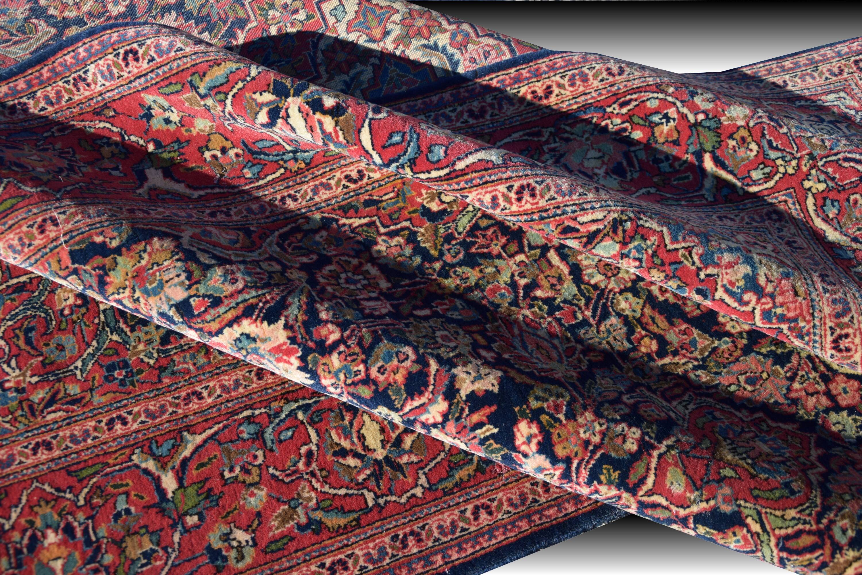 Persian Oriental carpet Iran Kashan - Size: 1.32 x 2.12 metres