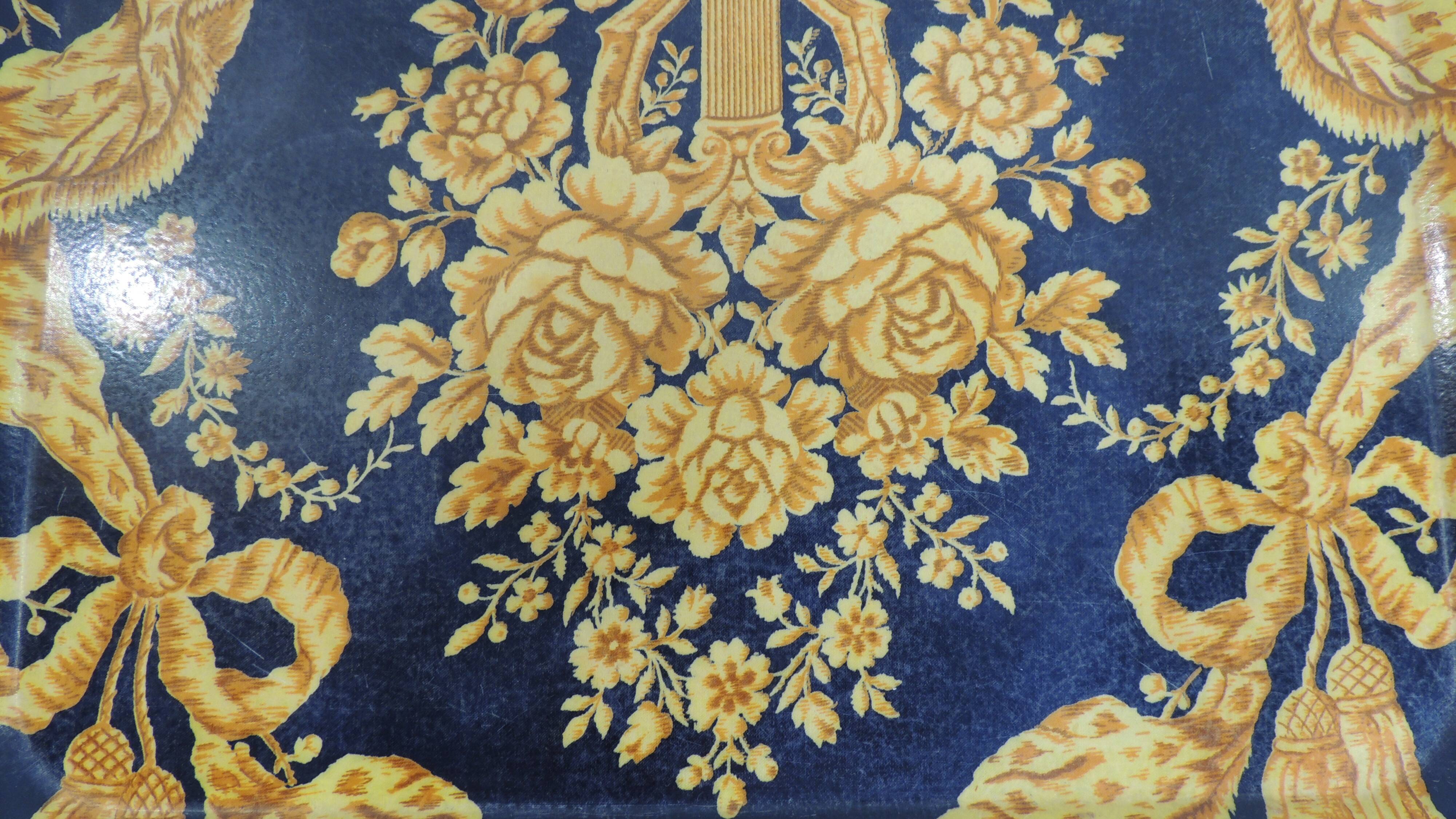 Plateau de service à thé style baroque
