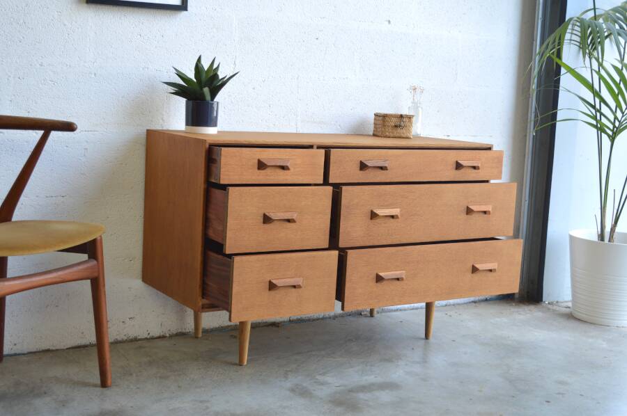Stag chest of drawers 112cm