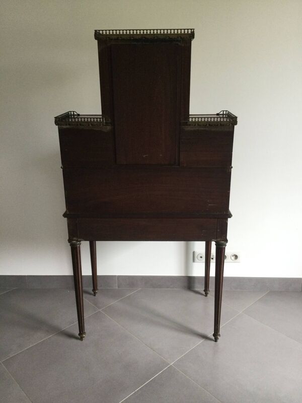 Bonheur Du Jour De Style Louis XVI En Acajou