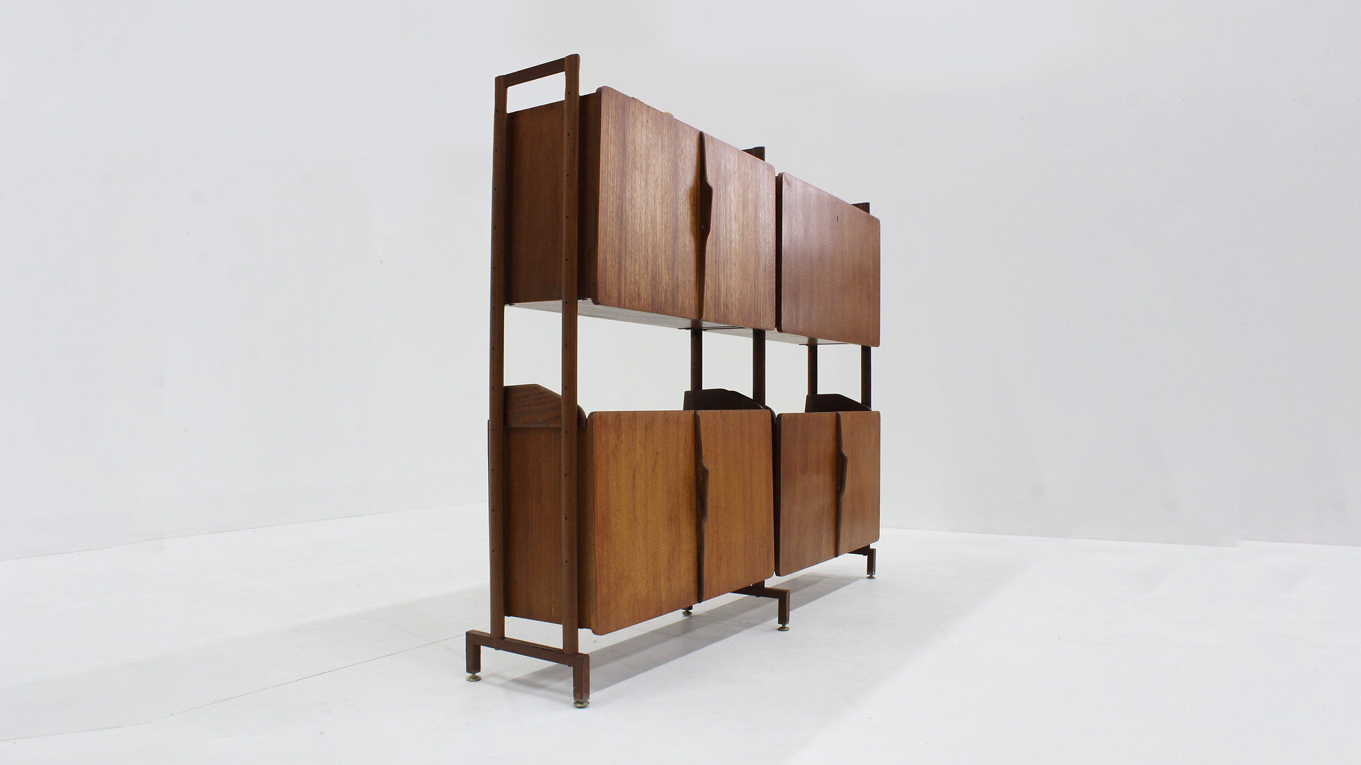 Vintage Italian mid-century bookcase wall cabinet from the 1960s, Italy.