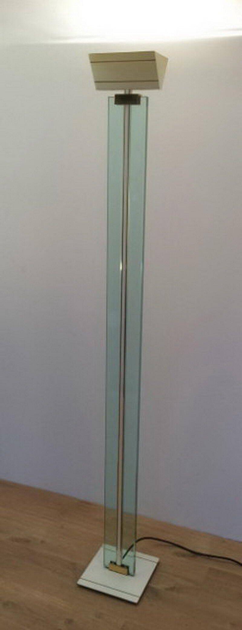 Floor lamp made of glass, brass and lacquered metal