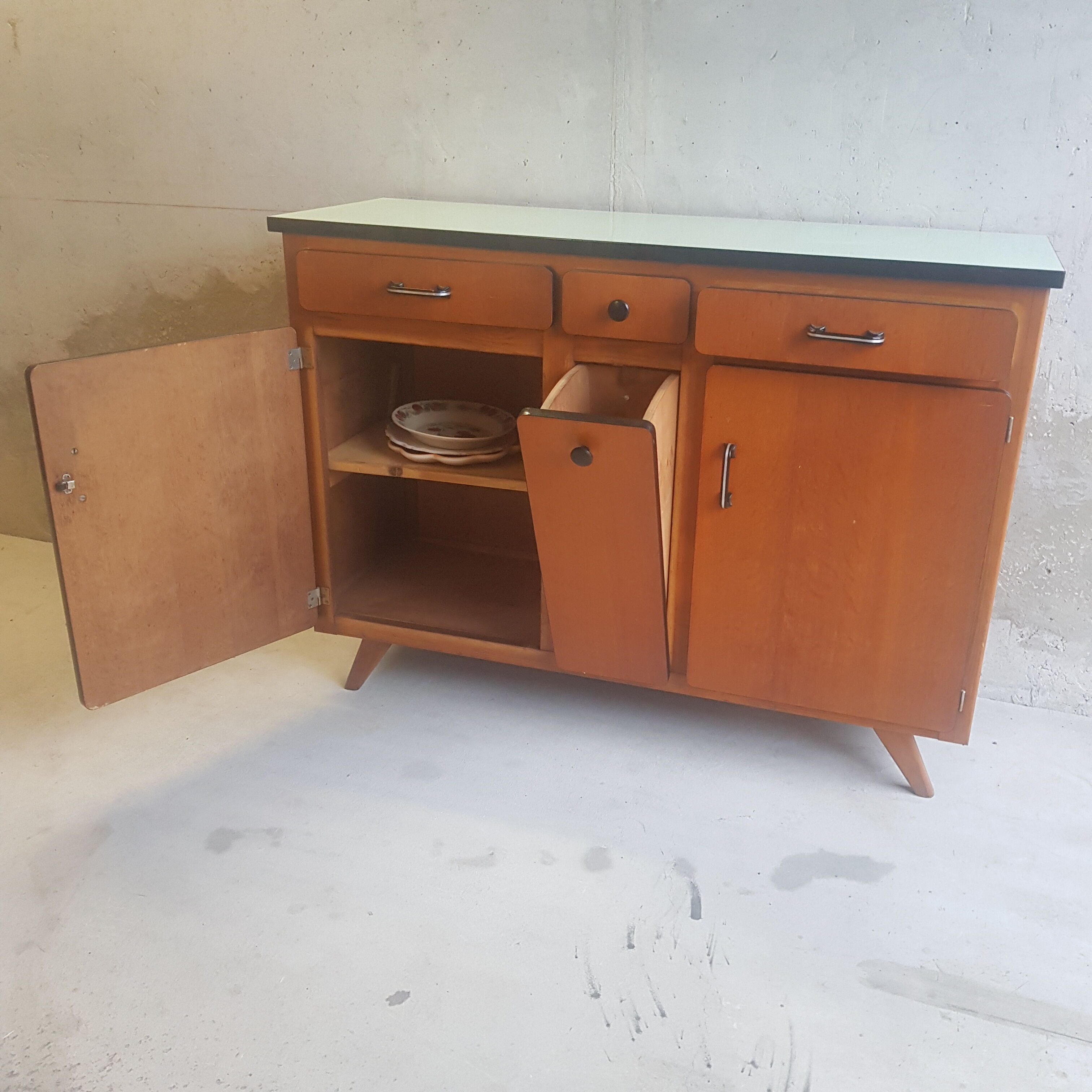 Buffet in wood and formica 1950