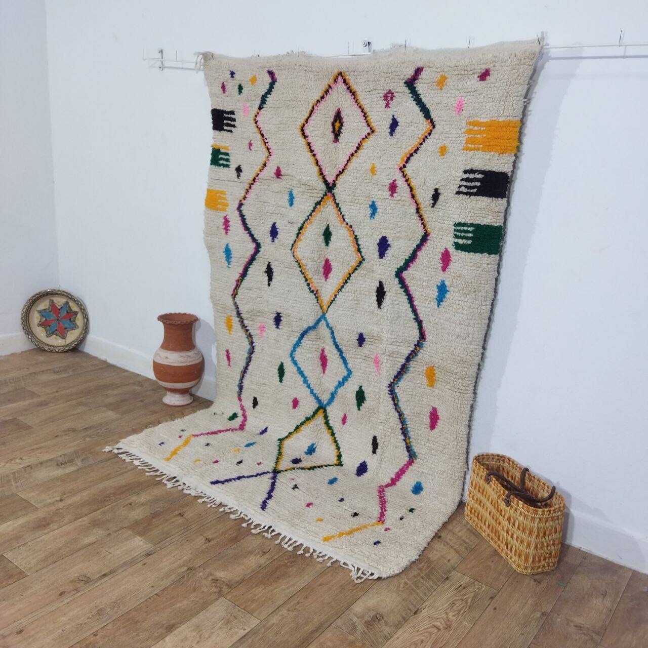 Handmade wool Berber rug 230 x 150 cm