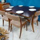 Extendable rise and fall table