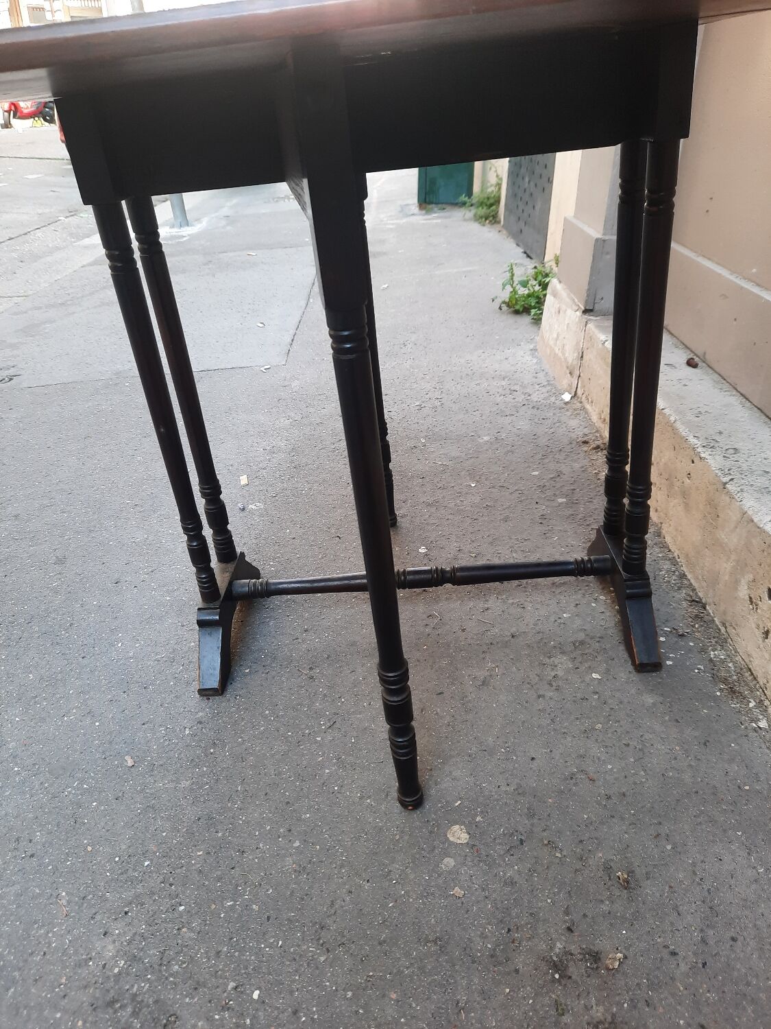 Getleg folding table