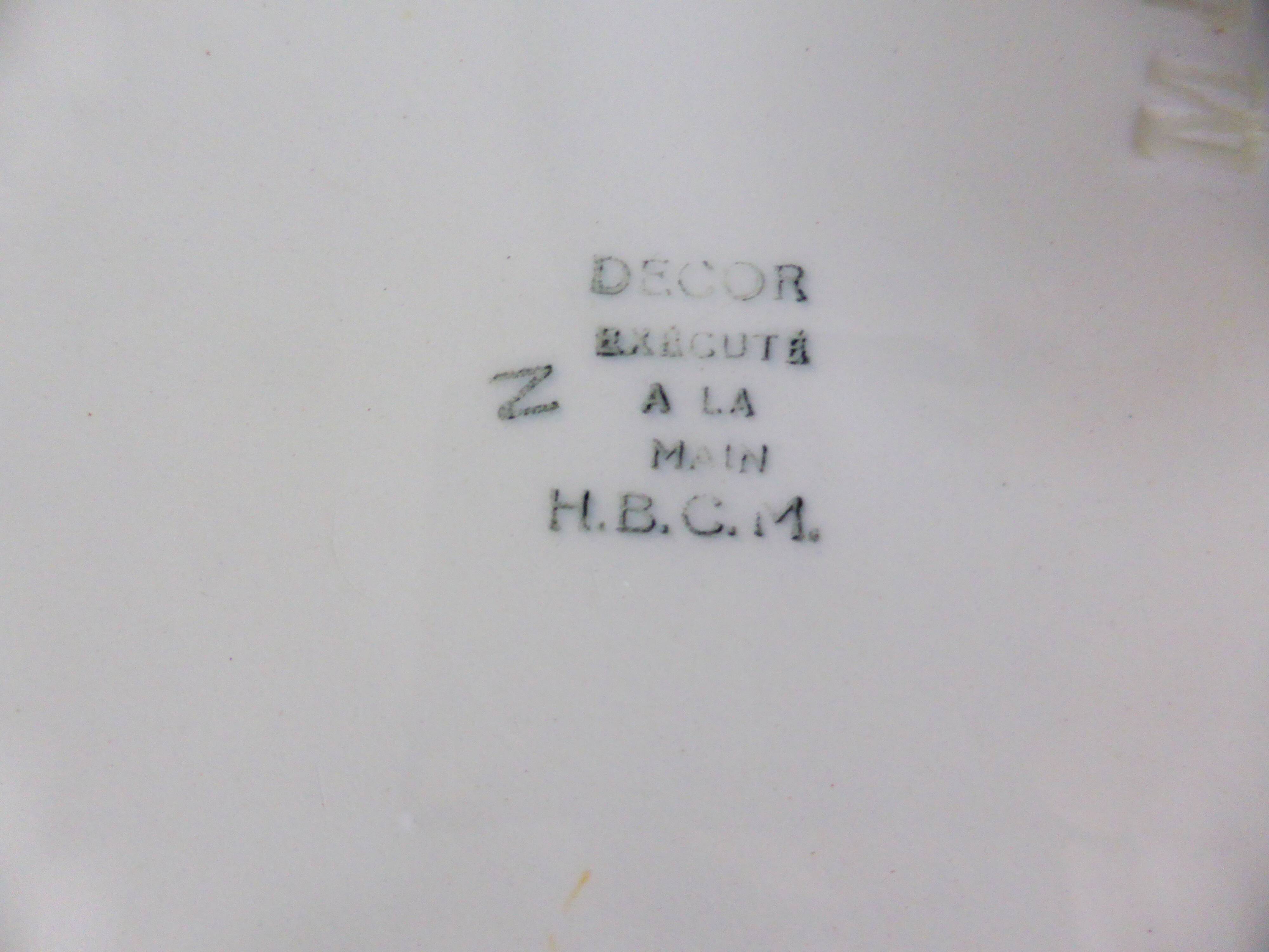 Vintage round plate HBCM hand-decorated 210393