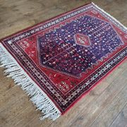Handmade Persian Shiraz rug 161x106cm