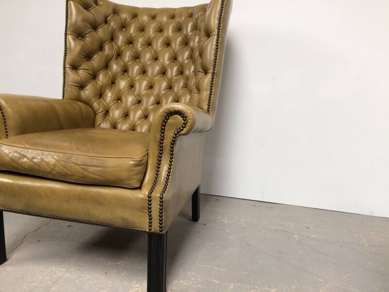 Armchair shepherdess chesterfield olive green