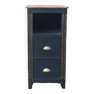 Bedside table shells handles