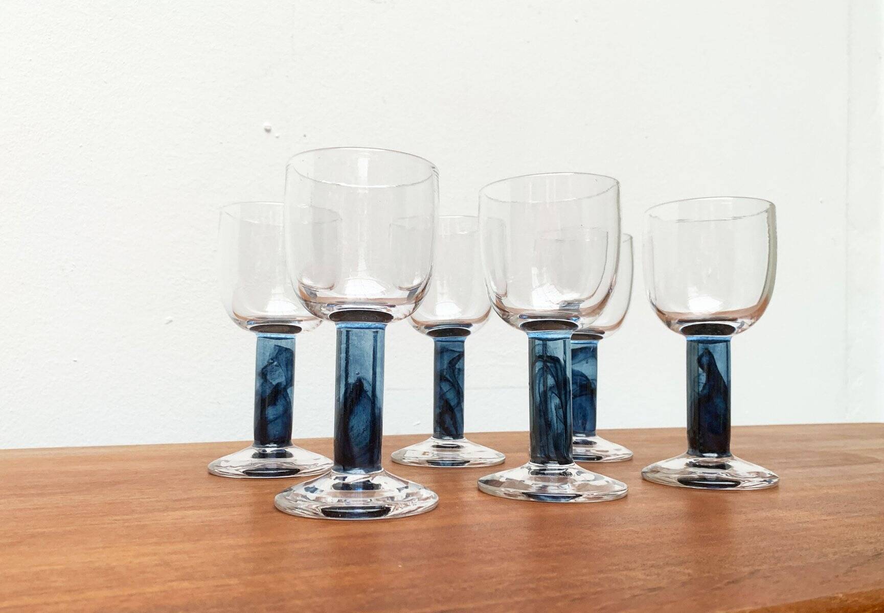 German wine glasses by Regina Kaufmann for Glashagen Hütte, set of 6.