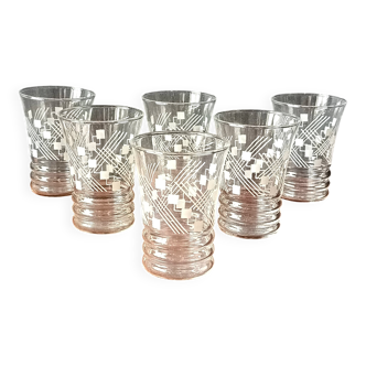 6 glasses 11 cl with vintage 1950 geometric patterns in white, France.