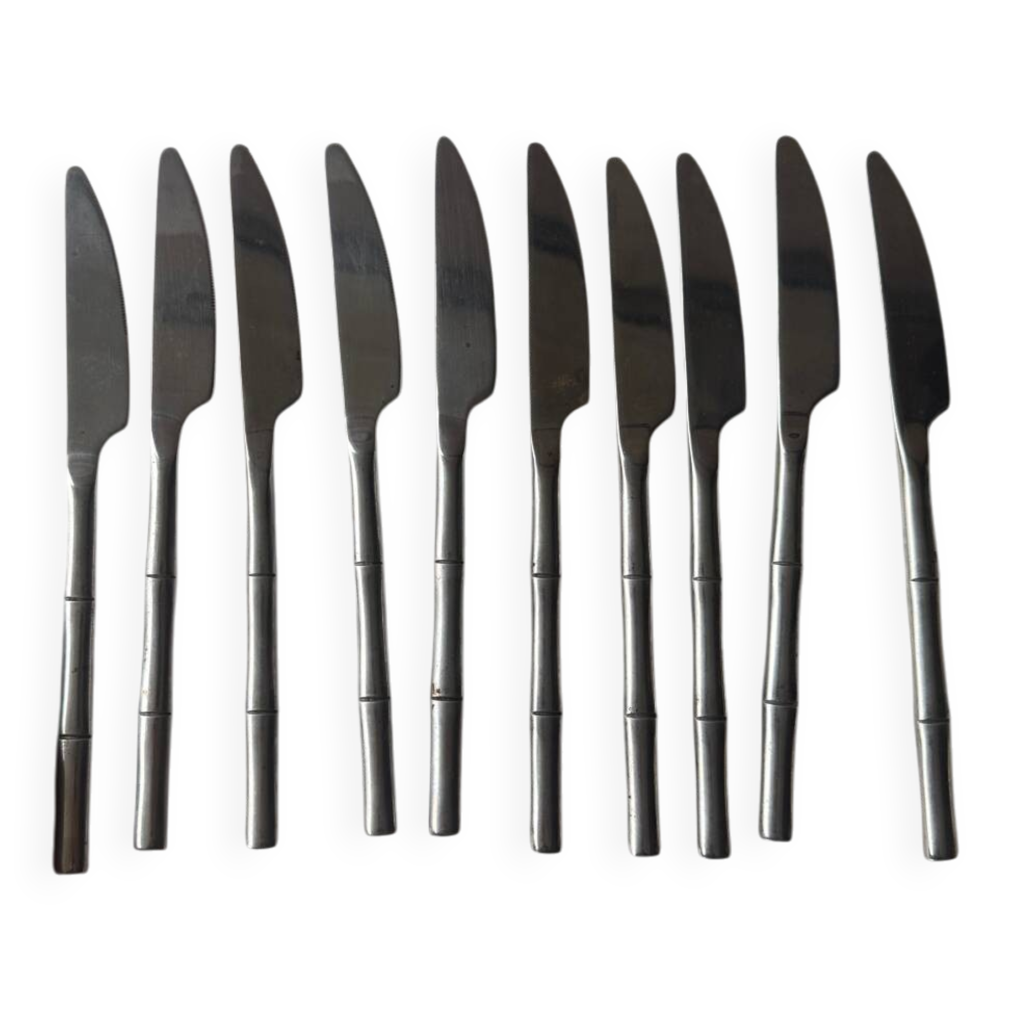 Lot de 10 couteaux vintage – effet bambou