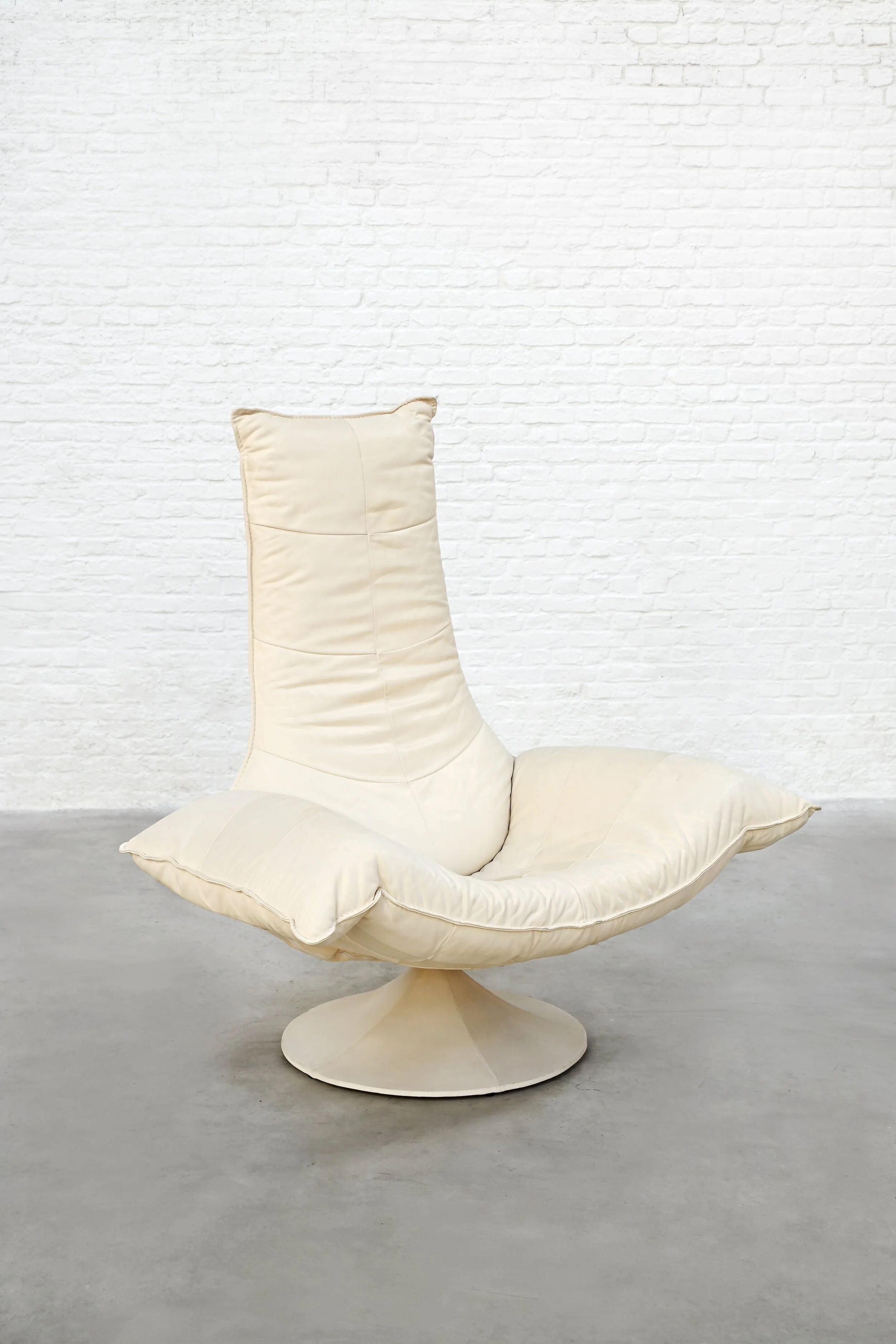 Wammes lounge chair by Gerard van den Berg for Montis, 1970s