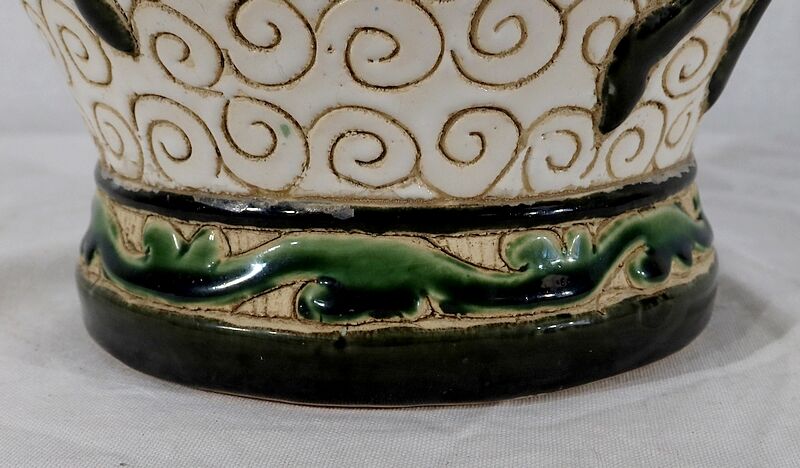Glazed ceramic vase, china – 2nd part xixth