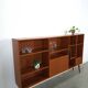 Deens teak brede LP kast met planken, lades en bar met spiegel